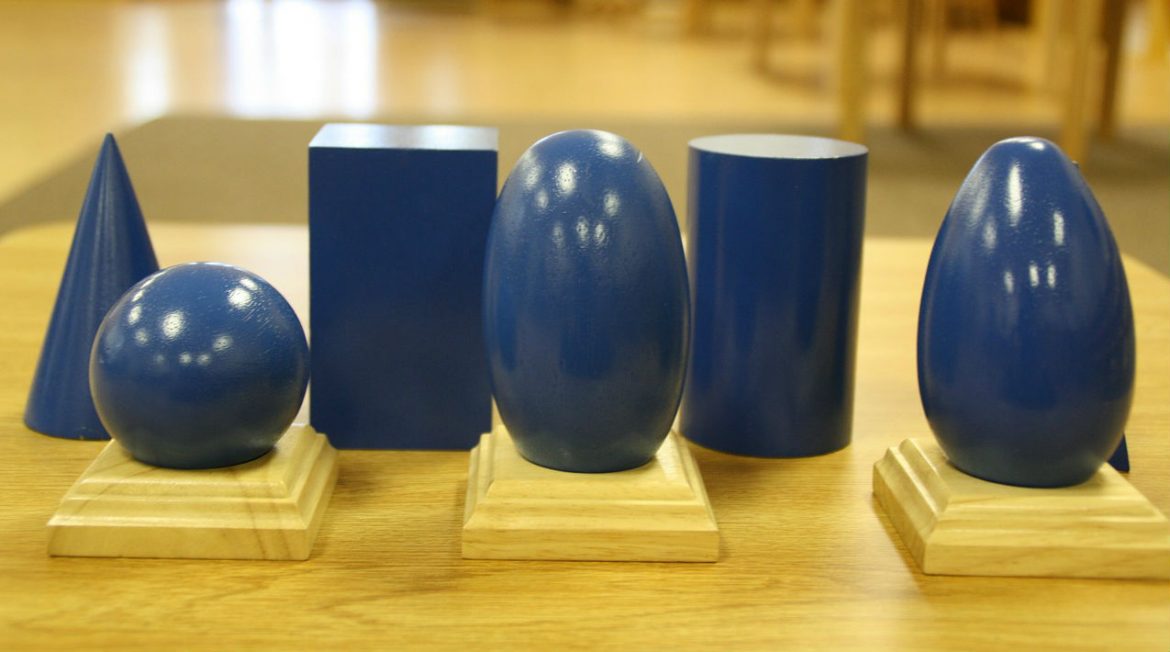geometric-solids-170377_1280.jpg